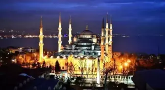 9 Eylül Cuma selası ne zaman okunur? İstanbul, Ankara, İzmir sela ne zaman okunur? Cuma selası saat kaçta okunuyor?