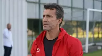 Bülent Korkmaz: 3'üncü kaleciyi almamız lazımdı