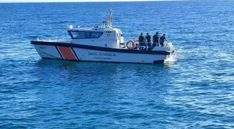 Ekipler denizde ve kıyıda didik didik onu arıyor