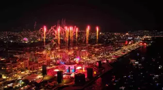 İzmir haberleri | İzmir'in kurtuluşu dev sahnede