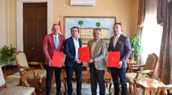 Öğrenci yurtlarına hayırseverlerden basketbol-voleybol sahası ile tenis kortu