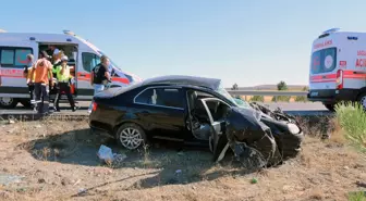 Seyir halindeki tıra arkadan çarpan otomobildeki biri çocuk 7 kişi yaralandı