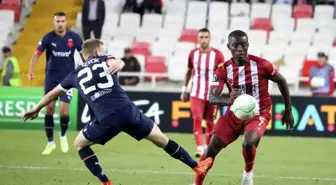 UEFA Avrupa Konferans Ligi: Sivasspor: 1 Slavia Prag: 1 (Maç sonucu)