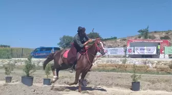 Atlı Okçuluk Türkiye Şampiyonası yarı final yarışları Afyonkarahisar'da sona erdi