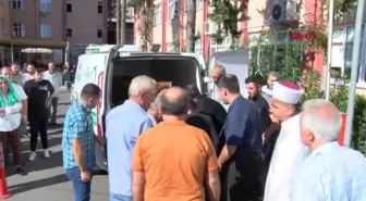 GÖREV YAPTIĞI HASTANEDE ÖLÜ BULUNAN YASEMİN HEMŞİRE İÇİN TÖREN
