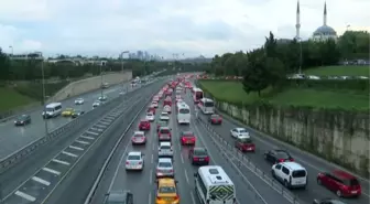 İstanbul'da haftanın ilk gününde trafik yoğunluğu yüzde 58