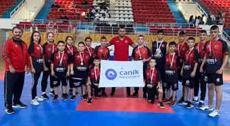 Samsun haberleri... Canik Belediyespor'dan 13 altın ve 3 gümüş madalya