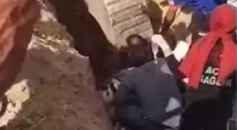 Göçükte toprak altından çıkarılan işçi hastaneye kaldırıldı