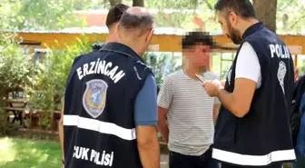 Erzincan 3. sayfa haberleri... Erzincan'da polis ekipleri tarafından okul çevrelerinde denetim yapıldı