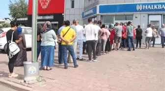 6 bin 356 sosyal konutun inşa edileceği ilimizde banka önlerinde uzun kuyruklar var