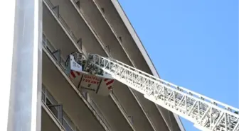 Son dakika haberleri... Eski Gençlik ve Spor Genel Müdürlüğü binasında çıkan yangın söndürüldü