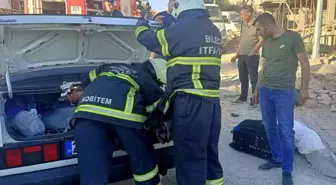 Park halindeki araç bir anada alev aldı