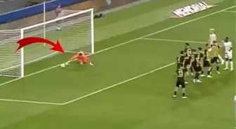 İstanbulspor kalecisinden Beşiktaş maçında inanılmaz hata! Dokunmasa gol geçersiz olacaktı