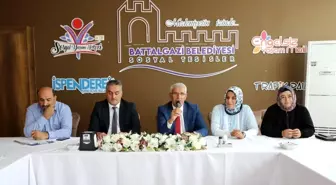 Malatya haber... Güder, AK Parti Battalgazi Kadın Kolları Mahalle Başkanlarıyla buluştu