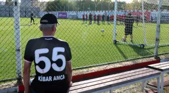 Kağıt toplayıcısı yaşlı adamın borcunu eski Samsunsporlu futbolcu kapattı