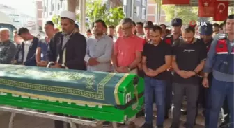 Otomobilin çarptığı bisikletli çocuk 28 günlük yaşan mücadelesini kaybetti