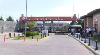 Beylikdüzü'nde öldürülen iki kız kardeşin cenazeleri Adli Tıp'tan alındı