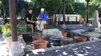 Müslüman olan 10 İngiliz geldikleri Konya'da duygu dolu anlar yaşadı