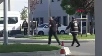 SEDAT PEKER'İN BASIN DANIŞMANI EMRE OLUR İSTANBUL'A GETİRİLDİ-1