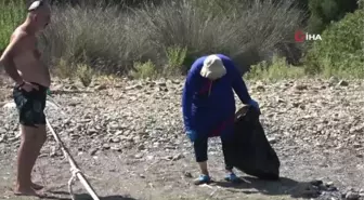 Uluslararası Kıyı Temizleme Günü'nde çevre temizliği yapıldı: 1 saatte 91 kilo çöp toplandı