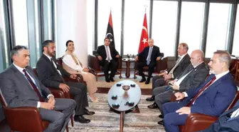 Cumhurbaşkanı Erdoğan, Libya Başkanlık Konseyi Başkanı Yunus el-Menfi ile görüştü