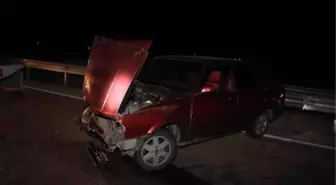 Son dakika haberi: MANİSA'DA İKİ OTOMOBİL ÇARPIŞTI: 2 YARALI