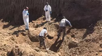 Özel ekip, 2 yıl önce kayıp ilanı verilen kadının cesedini toprağa gömülü buldu (2)