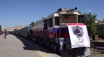Pakistan'a giden 'İyilik Treni' uğurlandı