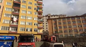 Rize haberi! Rize'de çıkan yangında 4 kişi çatı katında mahsur kaldı