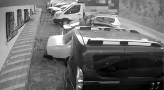 1971 model otomobilin açılır tavanını çalan 2 şüpheli yakalandı