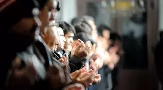 2022 Mevlid Kandili tarihi ne zaman? 2022 Mevlit Kandili hangi gün? Mevlid Kandili hangi güne denk geliyor? Mevlit Kandili tarihi!