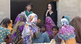 Angelina Jolie'den uluslararası topluma, Pakistan'daki sel mağdurları için yardım çağrısı