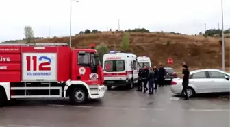 Tırla çarpışan otomobildeki 2 kişi yaralandı