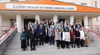 Ağrı haberi | Ağrı Valisi Varol, Eleşkirt Mesleki ve Teknik Anadolu Lisesinde kurulan ekmek fırınını ziyaret etti