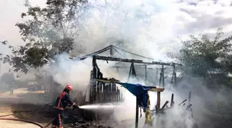 Fındık işçilerinin kaldığı baraka küle döndü