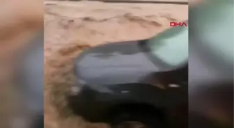 ZONGULDAK'TA DERE TAŞTI, RESTORANDA DOĞUM GÜNÜ KUTLAYANLAR MAHSUR KALDI