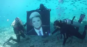 'Sanat Güneşi', vefatının 26. yılında su altında anıldı