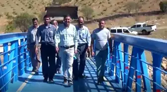 Baharda karların erimesi ile coşan Dipni Çayı üzerine köprü yapıldı