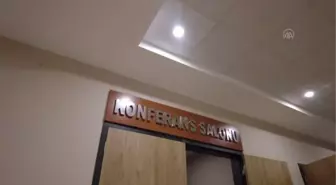 Halk ozanı Neşet Ertaş, türküleriyle anıldı