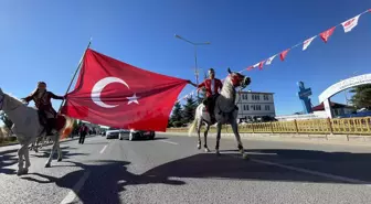 MHP Genel Başkanı Bahçeli'yi atlı ciritçiler karşıladı