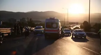 İzmir'de otomobile arkadan çarpan motosikletin sürücüsü öldü