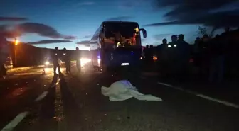 Son dakika haber: Antalya'da tur otobüsü motosiklete çarptı: 1 ölü