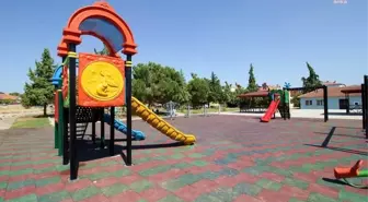 Honaz'da Yeşil Alan ve Park Yapım Çalışmaları Hızlandı