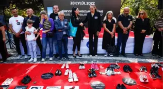 Son dakika haberleri! BİREYSEL SİLAHSIZLANMA GÜNÜ'NDE MAÇKA PARKI'NDA 'SESSİZ AYAKKABILARIN YÜRÜYÜŞÜ'