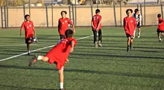 Van haberi | Van Büyükşehir Belediyesi U-14 futbol takımı yeni sezona avantajlı başlamak istiyor