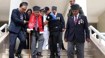 Denizli haberi... Güney Kore Büyükelçisinden Kore gazisine ziyaret