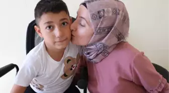 KOLLARI VE BACAKLARI OLMADIĞI İÇİN EVDE EĞİTİM GÖREN NAKŞİN, PROTEZ İSTİYOR