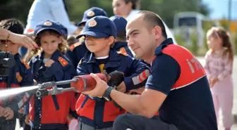 Miniklere yangın eğitimi verildi