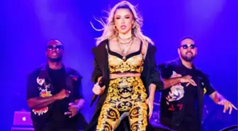 Hadise'den boşanma sonrası ilk konser! Sahnede bir saniye bile durmadan dans etti