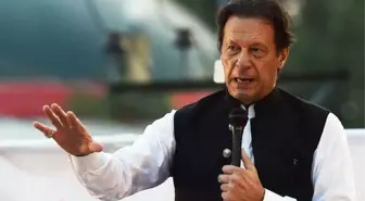 Pakistan'da eski Başbakan Imran Khan'a tutuklama emri